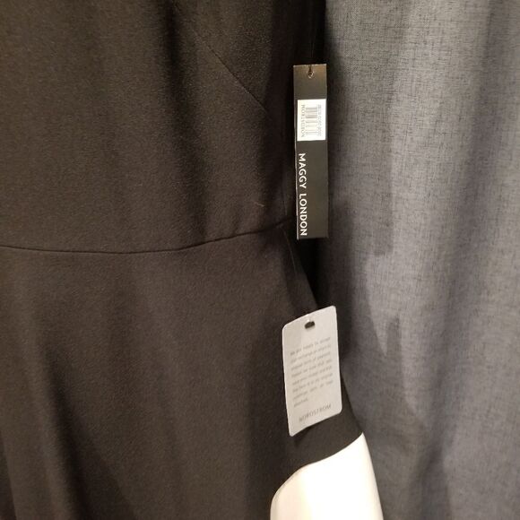 Maggy London Black a d white Midi Dress NWT size 10 - Picture 10 of 13